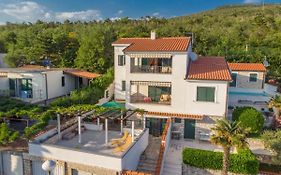 Villa Nika